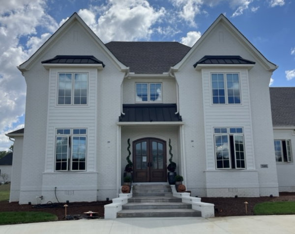 white henon house